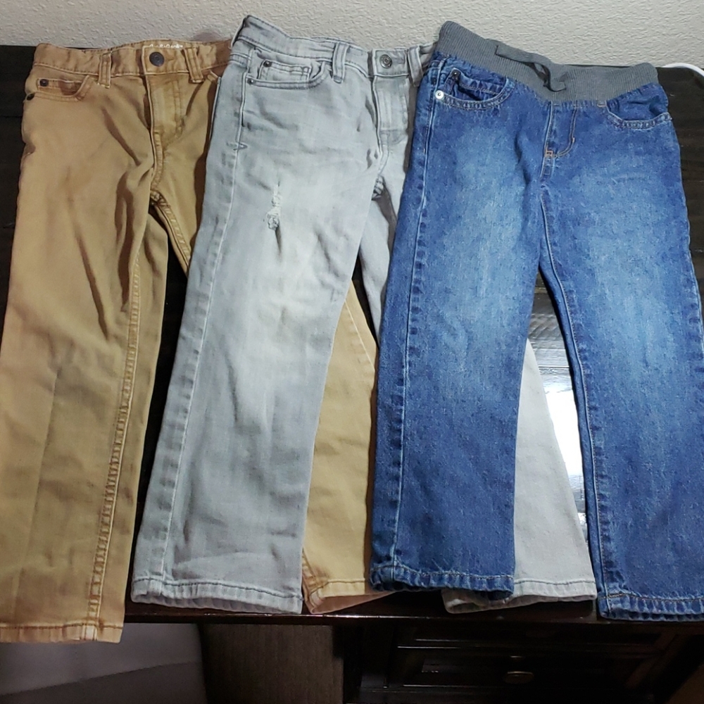 Set of 3 jeans for boys size 6